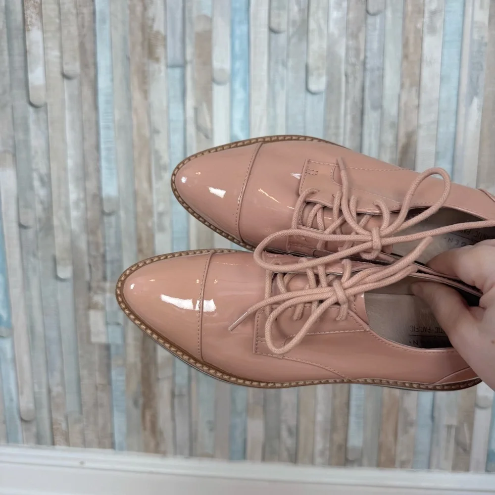 Halogen Atlantic-Pacific 6 Gabriela Platform Derby Oxford Lace Up Patent Leather